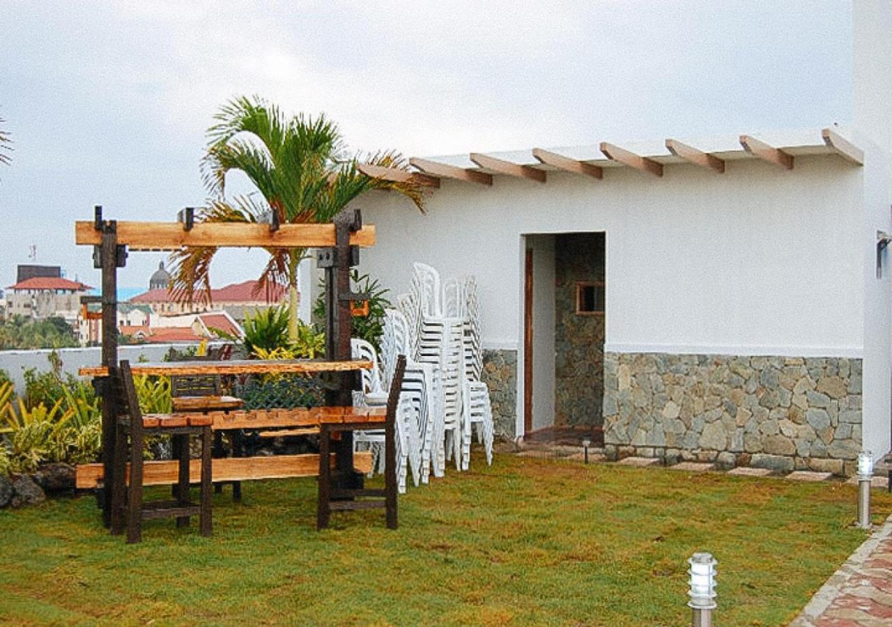 Sky Garden Hotel Roxas City Exterior foto